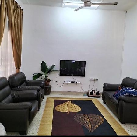 Che Na Homestay Pontian Pontian Kecil Zewnętrze zdjęcie